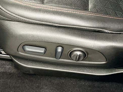 Used 2023 Chevrolet Bolt EUV LT w/ Convenience Package image 15