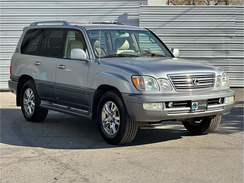 Used 2005 Lexus LX 470 4WD image 8