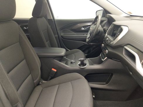 Used 2023 GMC Terrain SLE w/ Elevation Edition FWD image 21