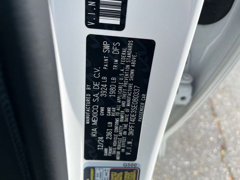 Used 2025 Kia K4 LXS image 28