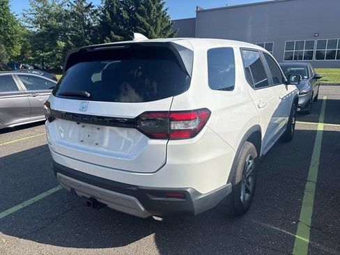 Used 2023 Honda Pilot EX-L image 4