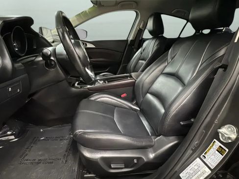 Used 2017 MAZDA MAZDA3 Touring FWD image 20