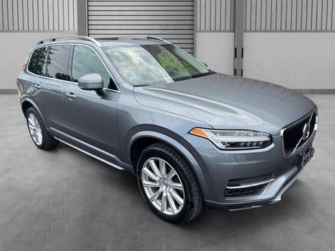 Used 2016 Volvo XC90 T8 Momentum w/ Vision Package AWD/4WD image 30