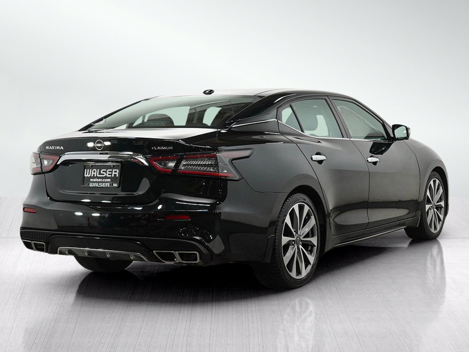 Used 2023 Nissan Maxima Platinum w/ Sport Mat Group FWD image 5