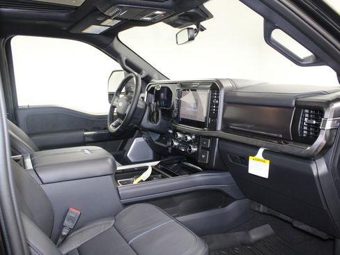 New 2026 Ford F350 Platinum image 32