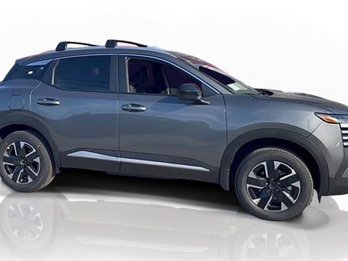 New 2026 Nissan Kicks SV w/ Cold Weather Package AWD/4WD image 3