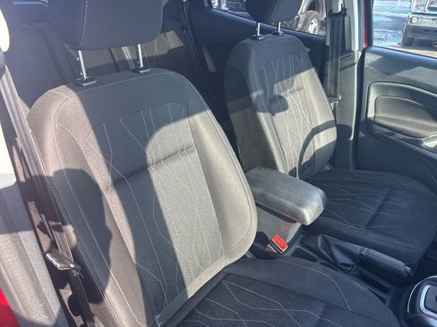 Used 2019 Ford EcoSport SE image 30