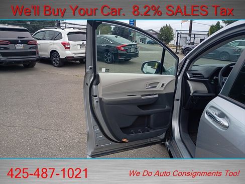 Used 2023 Toyota Sienna Limited AWD/4WD image 10