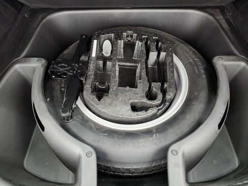 Used 2017 Jeep Grand Cherokee Laredo w/ Quick Order Package 23E image 28