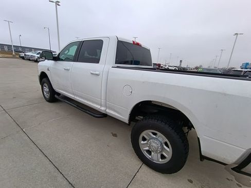 Used 2021 RAM 2500 Big Horn image 12