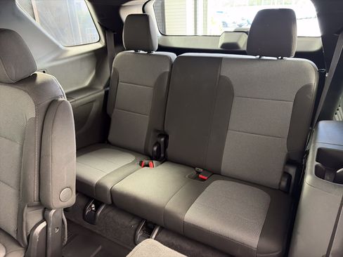 Used 2023 Chevrolet Traverse LT w/ LPO, Floor Liner Package AWD/4WD image 8