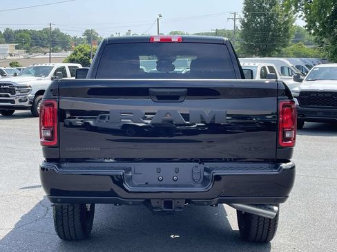 New 2026 RAM 2500 Big Horn AWD/4WD image 7
