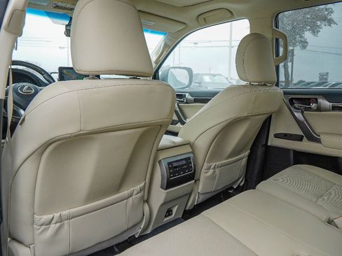 Used 2023 Lexus GX 460 Premium image 28