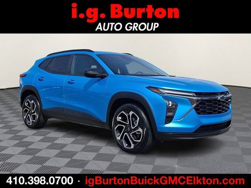 Used 2025 Chevrolet Trax RS w/ Driver Confidence Package image 1