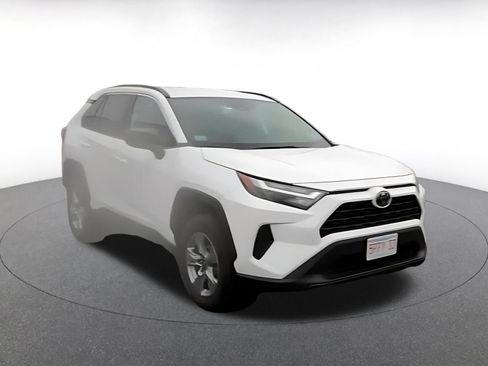 Used 2025 Toyota RAV4 LE image 3