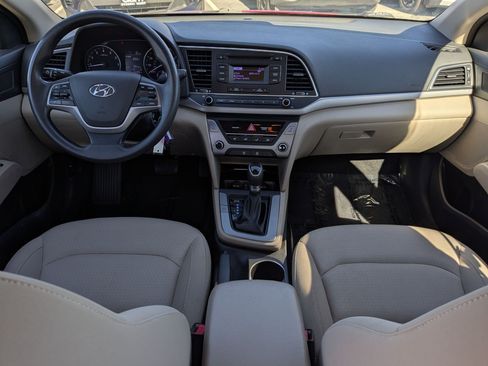 Used 2017 Hyundai Elantra SE FWD image 27