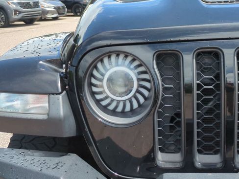 Used 2022 Jeep Gladiator Mojave AWD/4WD image 10
