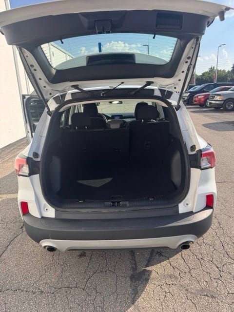 Used 2022 Ford Escape S AWD/4WD image 19