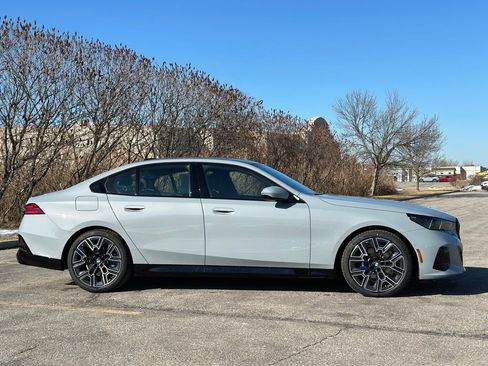 New 2026 BMW 530i xDrive w/ M Sport Package image 8