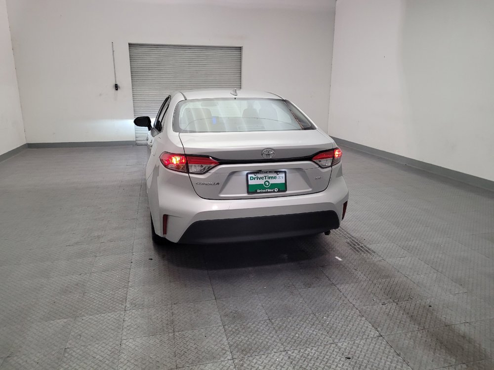 Used 2025 Toyota Corolla LE FWD image 6