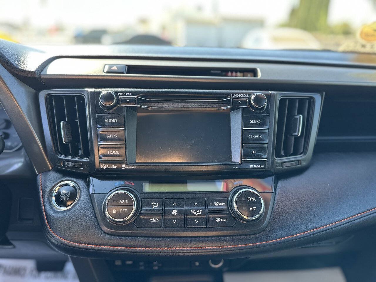 Used 2018 Toyota RAV4 SE w/ Power Extra Value Package AWD/4WD image 21