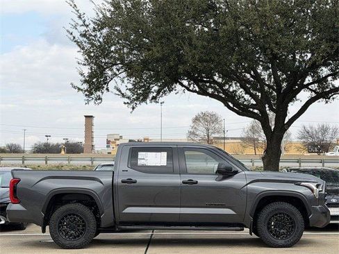 New 2026 Toyota Tundra SR5 image 3