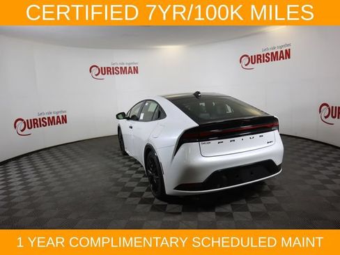 Used 2025 Toyota Prius AWD image 23