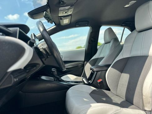 Used 2021 Toyota Corolla XSE FWD image 9