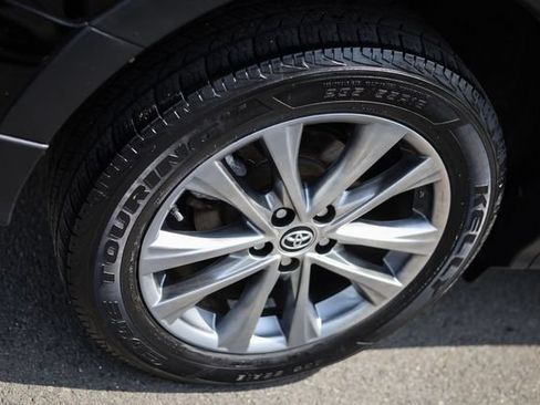 Used 2018 Toyota RAV4 Limited w/ Advanced Technology Package AWD/4WD image 22