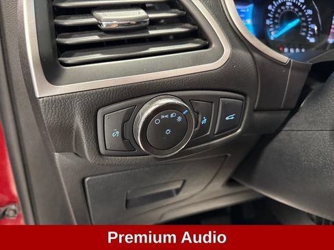 Used 2017 Ford Edge SEL w/ Equipment Group 201A AWD/4WD image 10