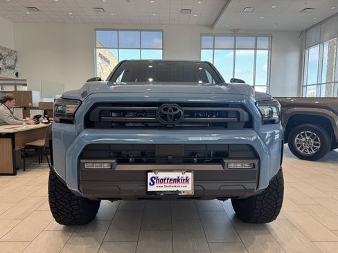 Used 2026 Toyota 4Runner SR5 image 7