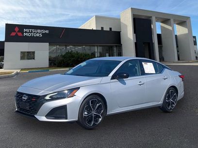 Used 2024 Nissan Altima 2.5 SR