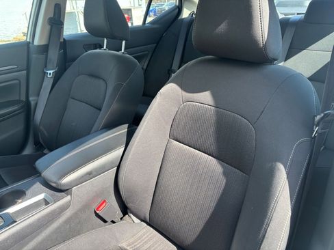 Used 2025 Nissan Altima 2.5 SV image 35