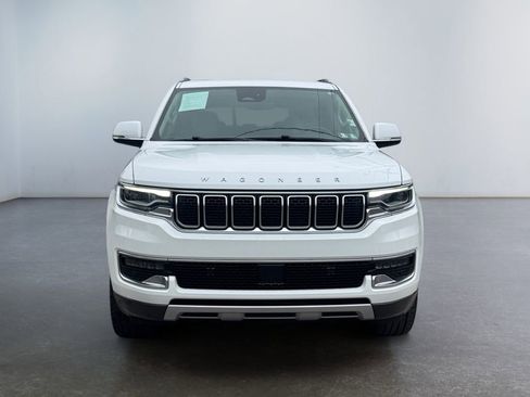 Used 2022 Jeep Wagoneer Series II w/ Flexible Seating Group image 2