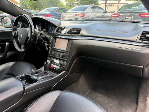 Used 2014 Maserati GranTurismo Sport RWD image 17