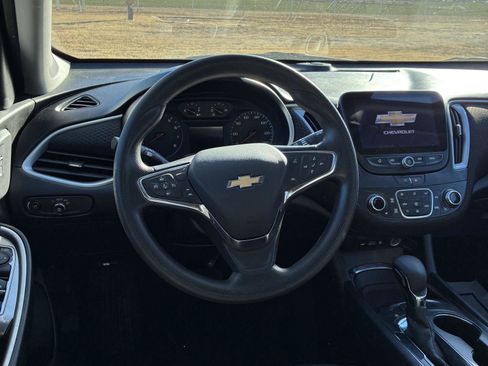 Used 2024 Chevrolet Malibu LT image 10