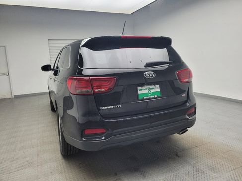 Used 2020 Kia Sorento LX image 6