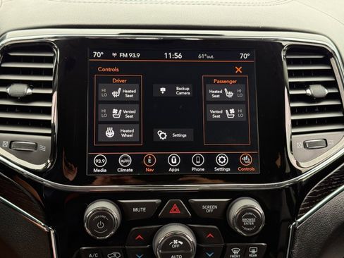 Used 2019 Jeep Grand Cherokee Summit image 16