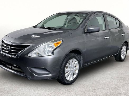 Used 2016 Nissan Versa SV image 15