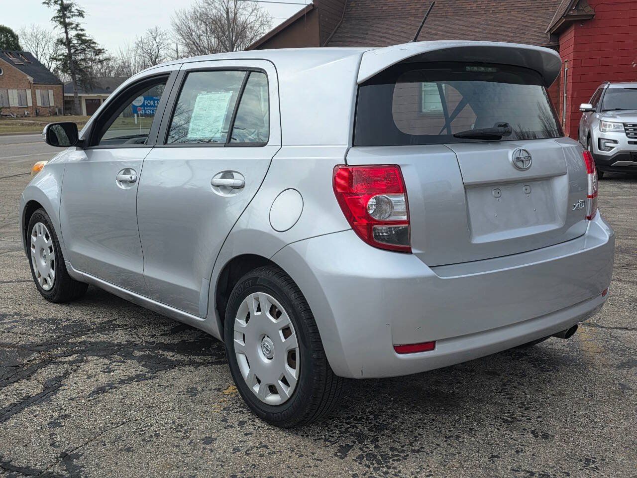 Used 2009 Scion xD FWD image 4