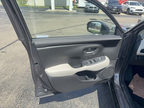 New 2026 Honda HR-V EX-L image 12