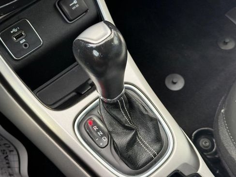 Used 2019 Jeep Compass Latitude w/ Popular Equipment Group FWD image 26