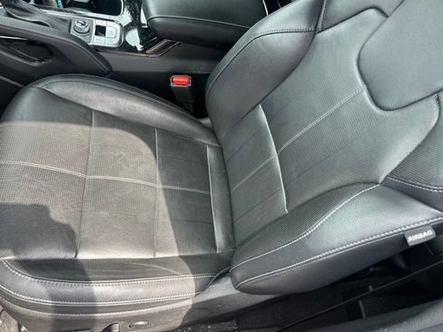 Certified 2024 Kia Telluride EX w/ EX Captain's Chair Package AWD/4WD image 22