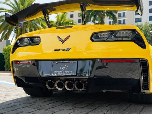 Used 2019 Chevrolet Corvette ZR1 RWD image 47