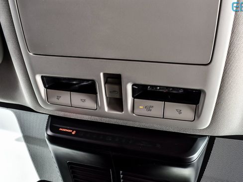 Used 2025 MAZDA CX-50 AWD 2.5 Hybrid w/ Premium Pkg image 30