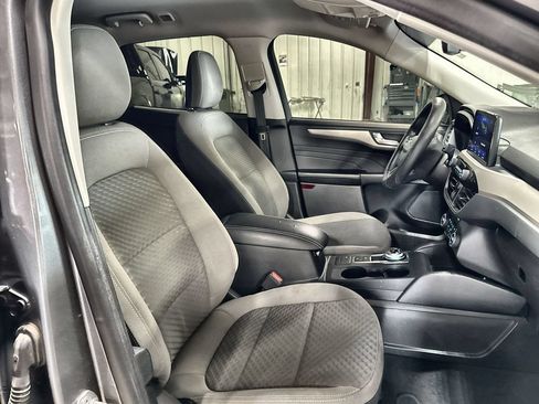 Used 2021 Ford Escape SE FWD image 30