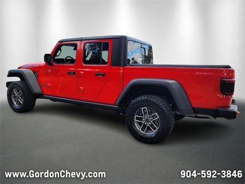 Used 2024 Jeep Gladiator Mojave w/ Convenience Group image 3