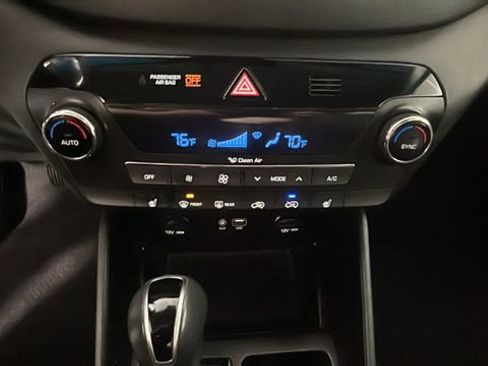 Used 2017 Hyundai Tucson SE Plus AWD/4WD image 23