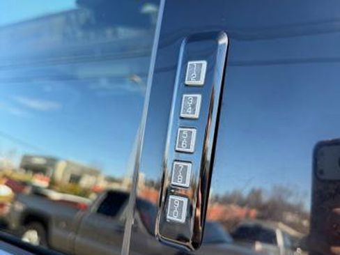 Used 2015 Ford F150 Platinum w/ Trailer Tow Package AWD/4WD image 17