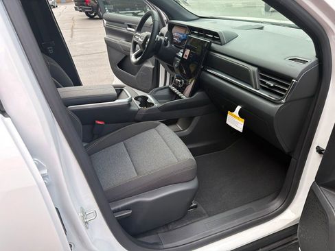 New 2026 GMC Terrain Elevation FWD image 13